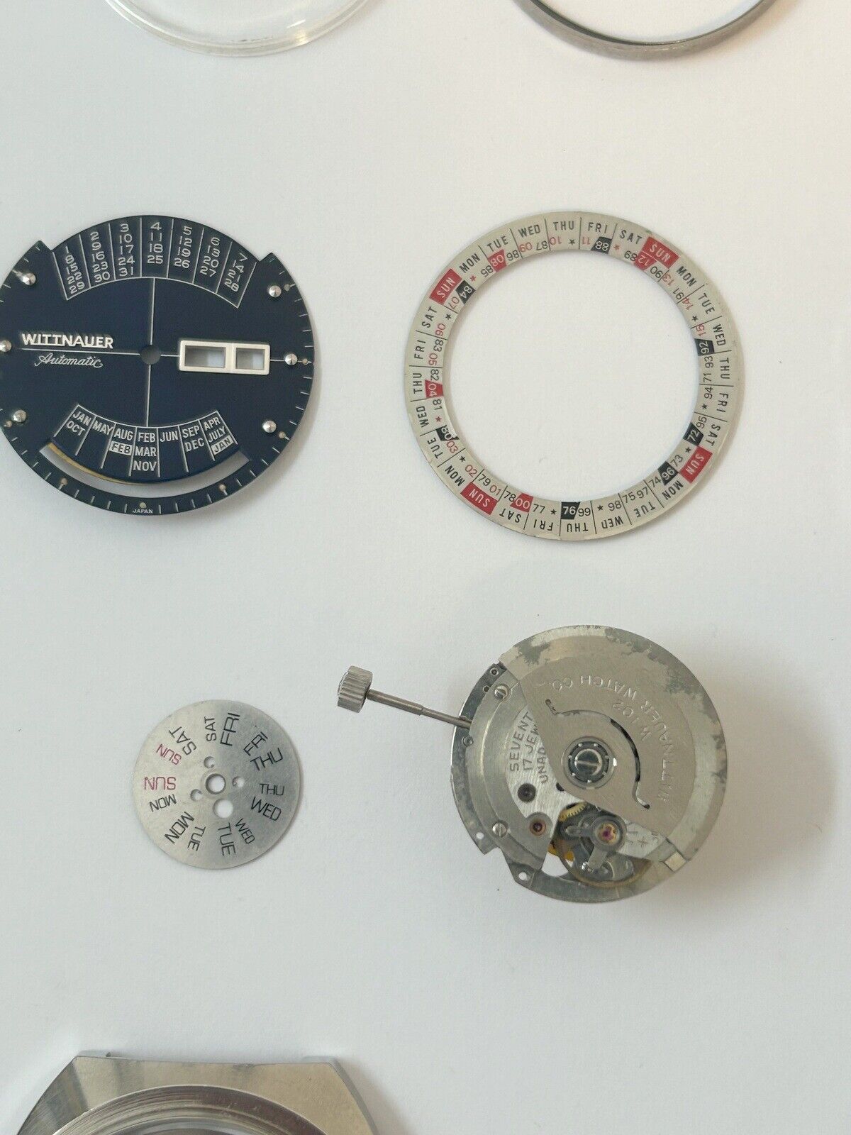 Wittnauer 2000 Cal W102 Watch Movement For Parts Case Bracelet Dial Crystal - Used Watch Parts
