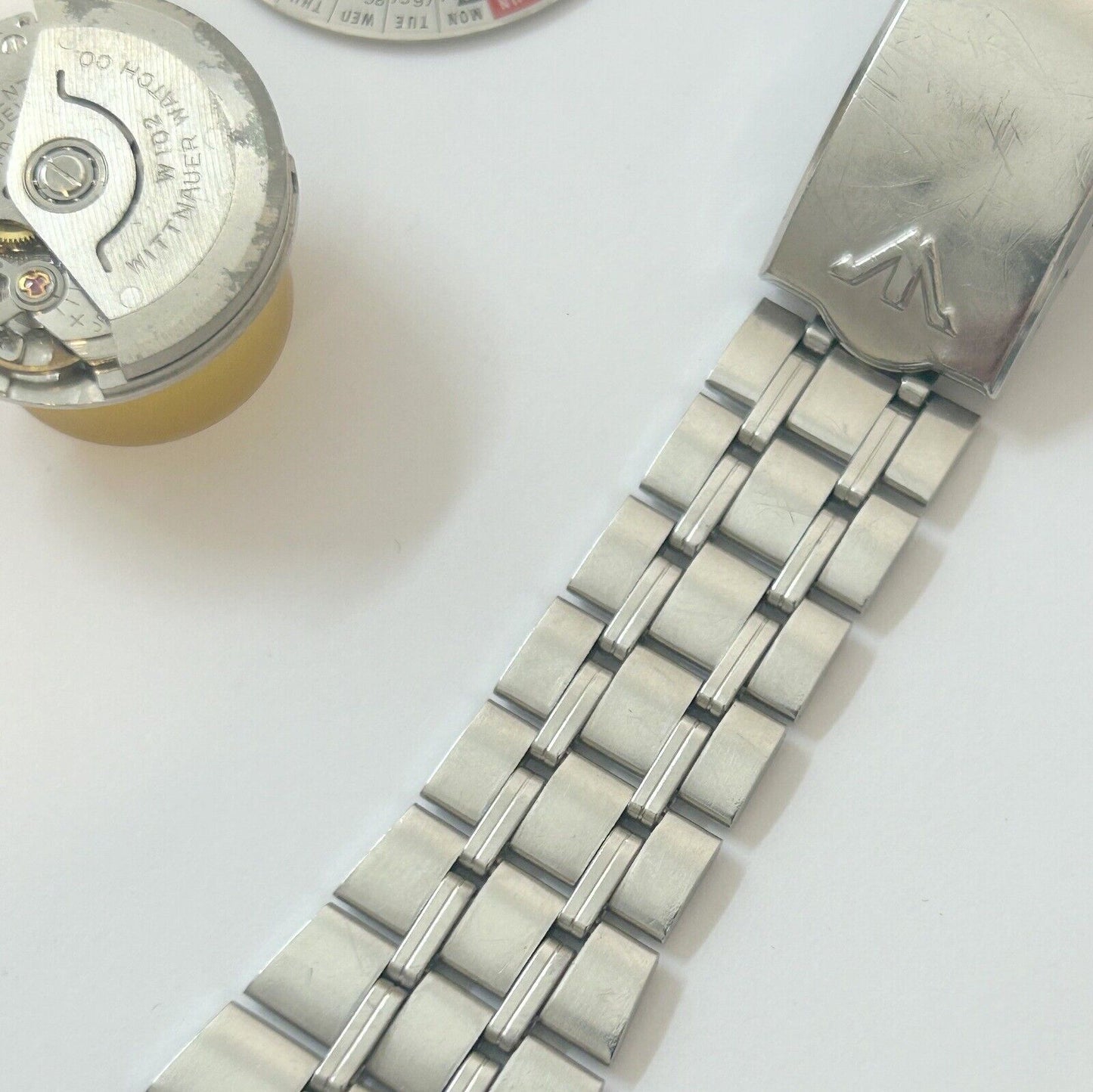 Wittnauer 2000 Cal W102 Watch Movement For Parts Case Bracelet Dial Crystal - Used Watch Parts