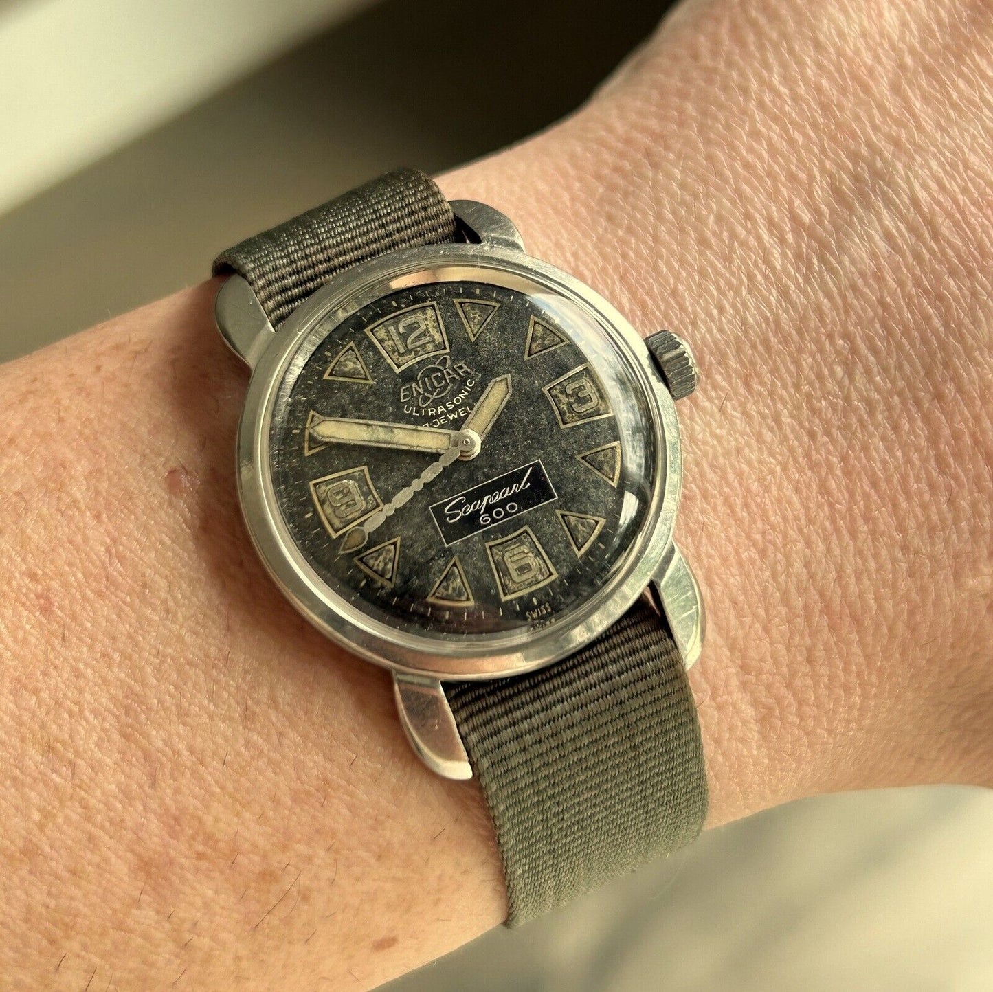 Vintage Mens 34.5mm Enicar Seapearl 600 watch - just serviced - Used Watch Parts