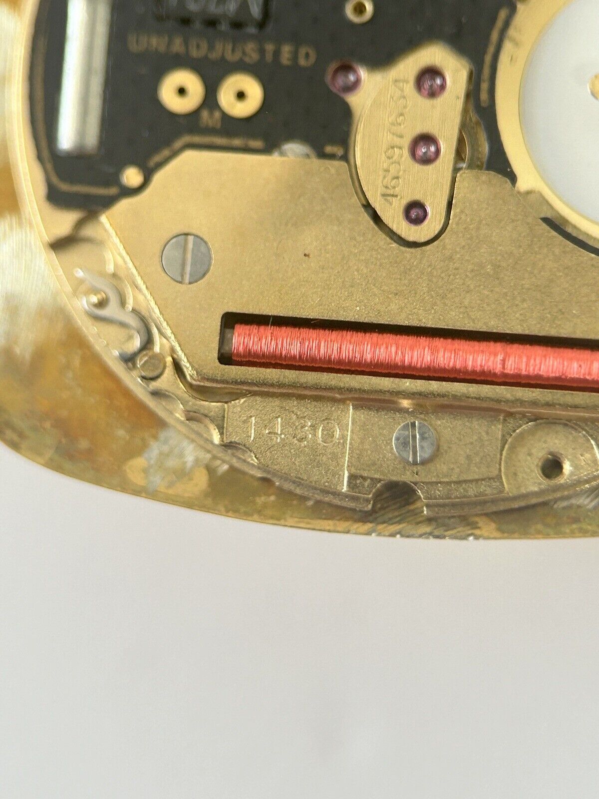 Runs & Sets Omega cal 1430 ETA 255.411 quartz watch movement dial hands crown