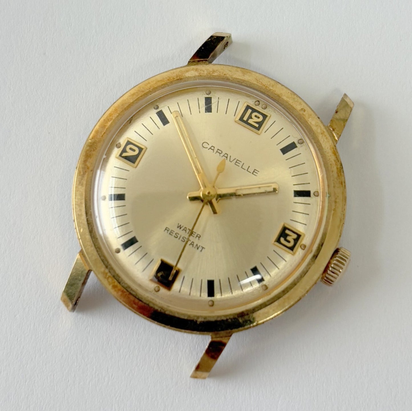 vtg caravelle watch running 31.5mm