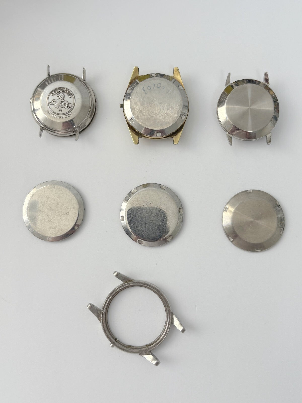 lot of vrg omega cases & casebacks
