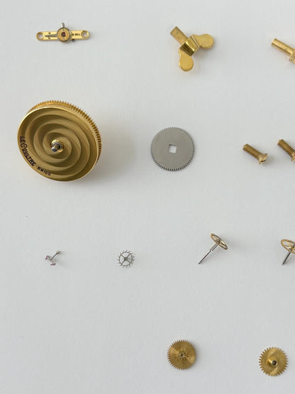 Jaeger LeCoultre Cal 210 Clock Movement For Parts Balance Fork Key Knob Barrel