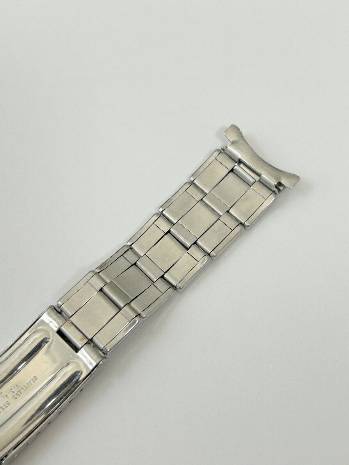 Vintage 17mm Zodiac Men's Wristwatch Band Steel 8250 Riveted Stretch for Seawolf