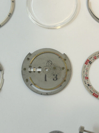 Wittnauer 2000 Cal W102 Watch Movement For Parts Case Bracelet Dial Crystal