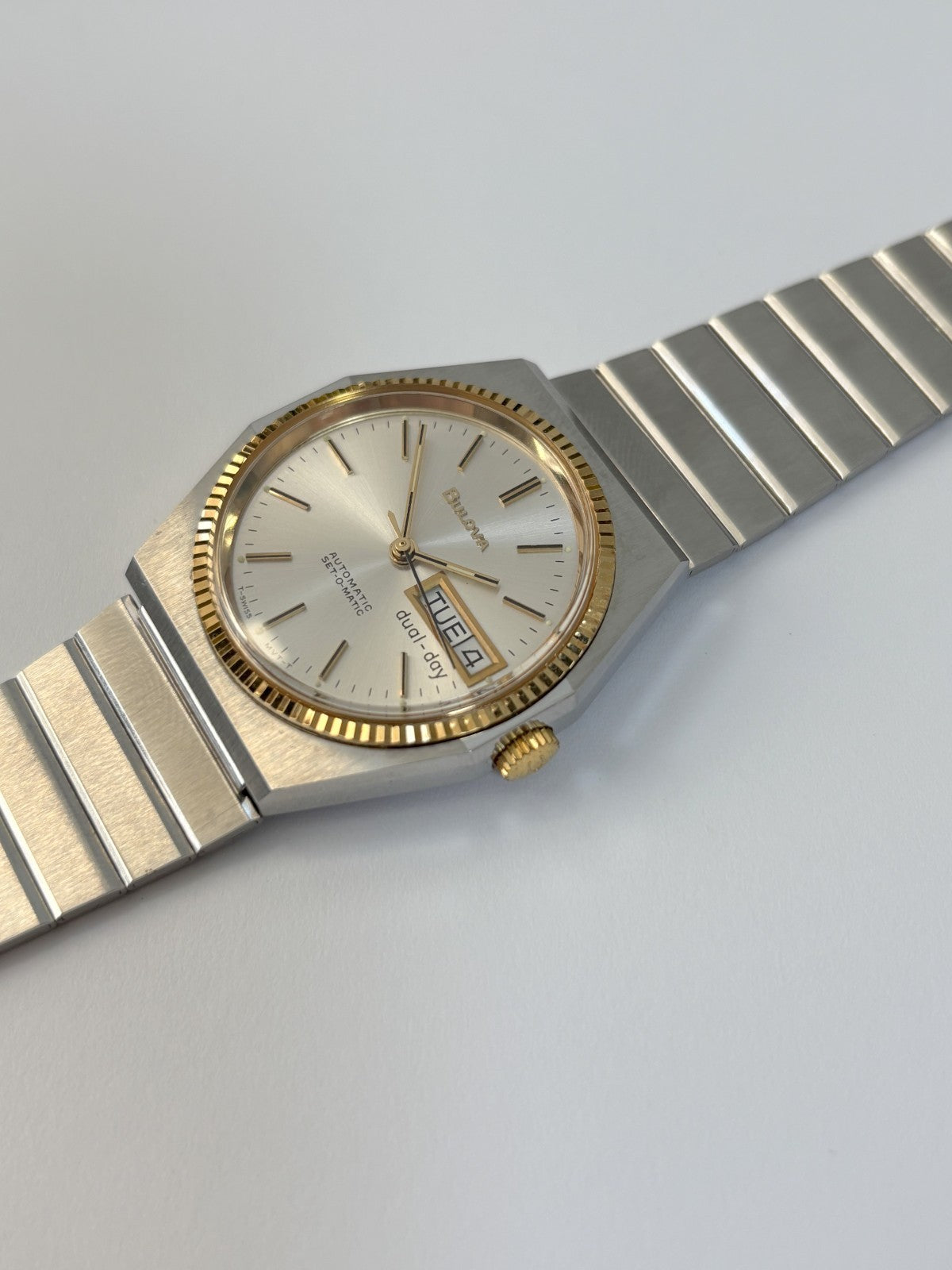 caa72f43-6f9c-46c6-a675-ba791573d780