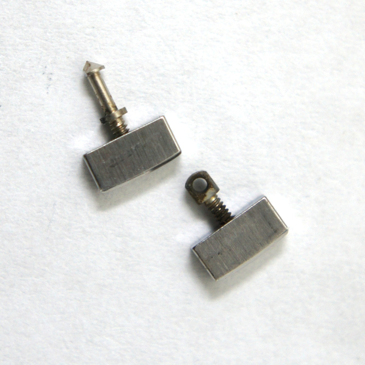 b1 pins