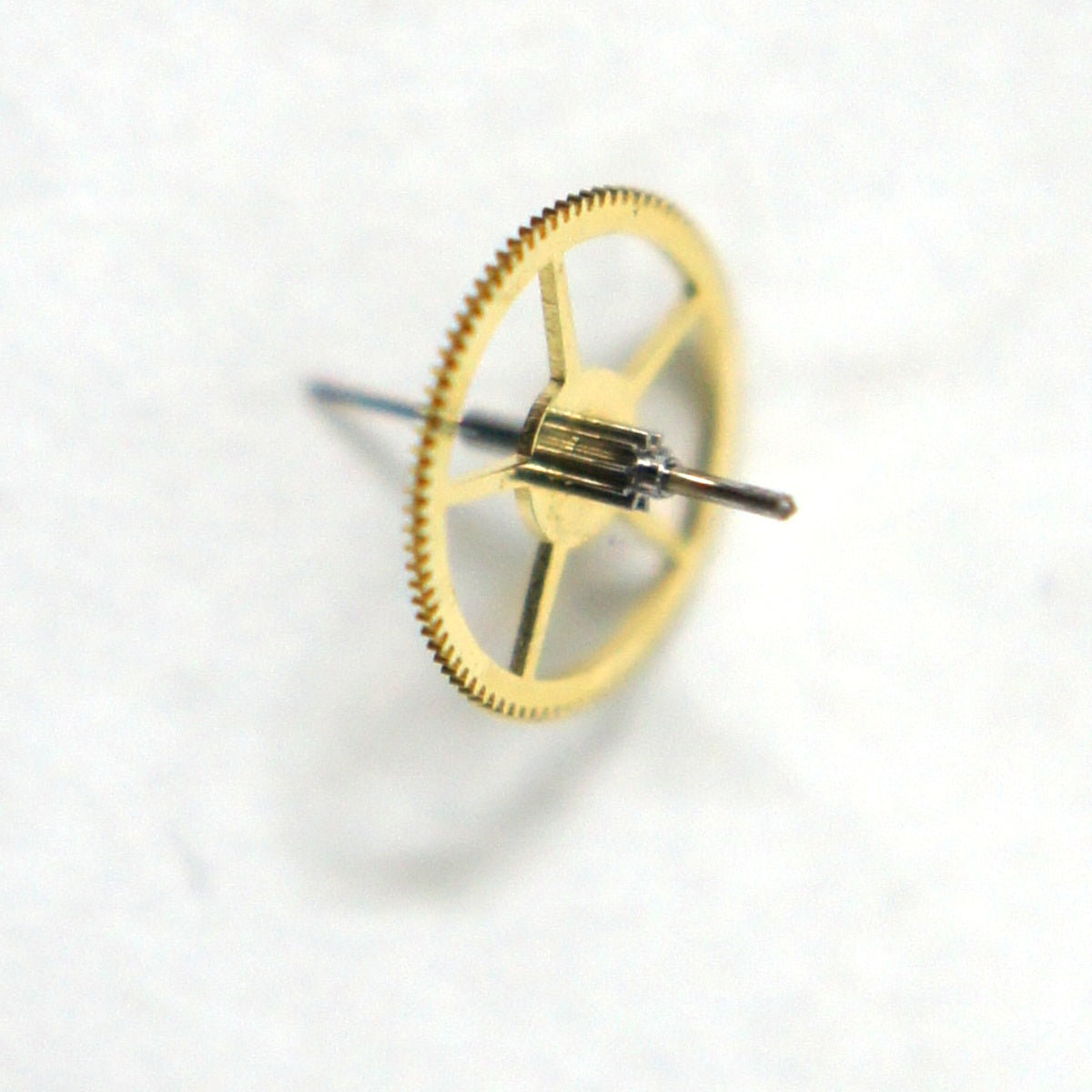 b7 spoked wheel with pivot